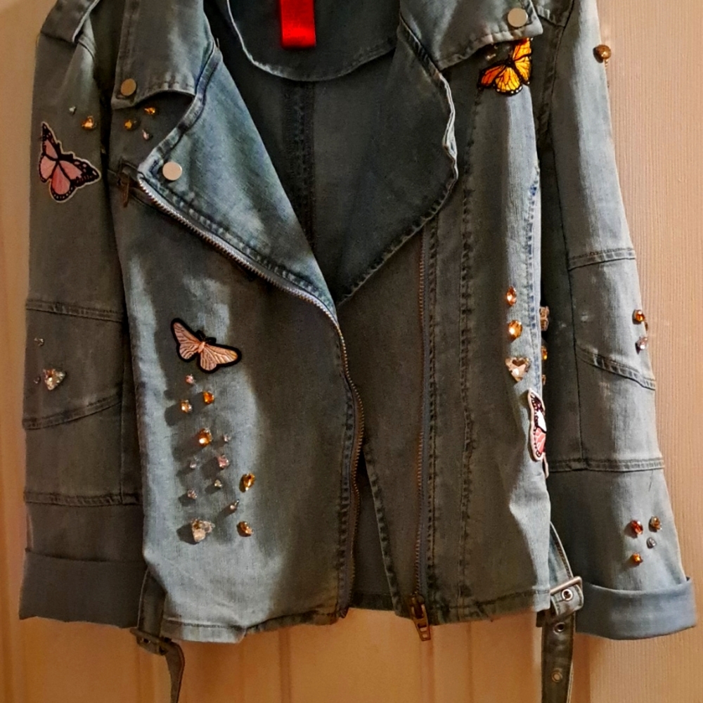 Super cute 70s 80s inspired new never worn embellished jean jacket.